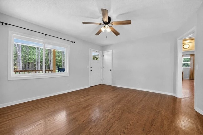 Photo - 125 Patricia Ave