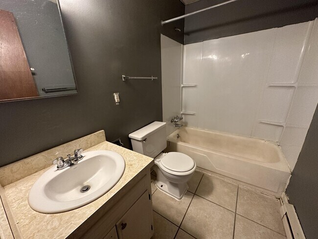 Photo - 505 W Maumee St Unit 4