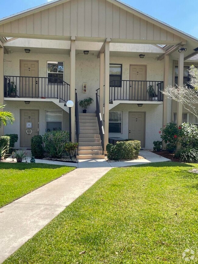 Building Photo - 3031 SE Aster Ln Unit 608 Rental