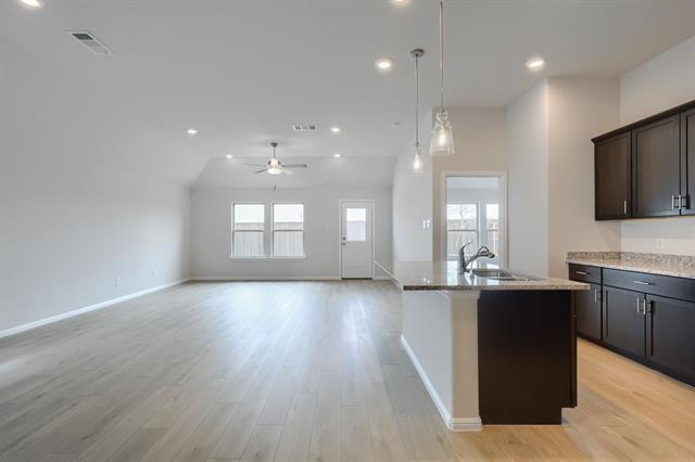 Photo - 1024 Tarryhill Dr