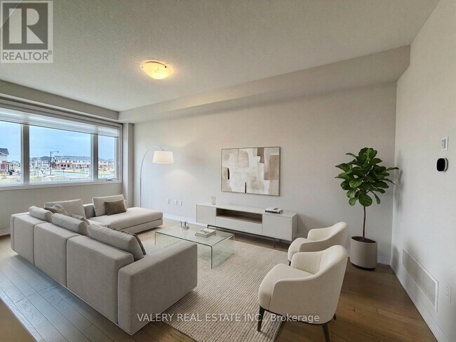 Photo - 420 Newman Dr