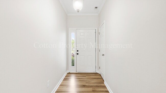 Photo - 1010 Winterberry Cir