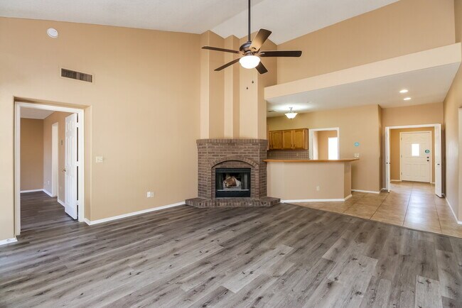 Photo - 23837 N 41st Ave