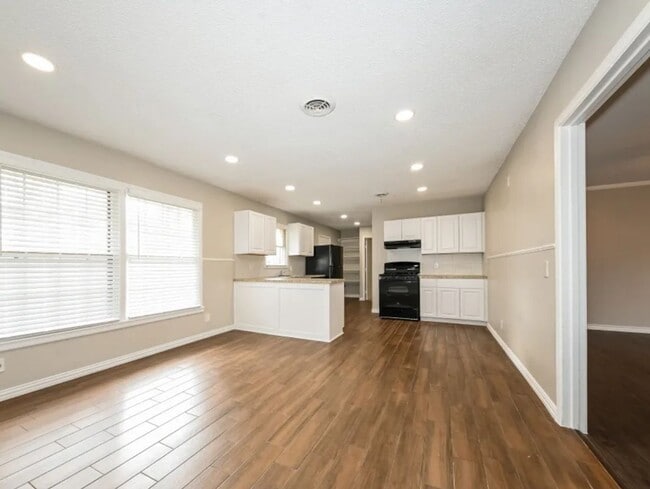 Photo - 3906 Purple Plum Ct