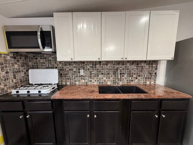 Photo - 220 NE 12th Ave