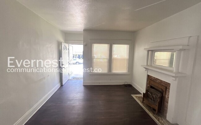 3353 E 132nd St Unidad 1