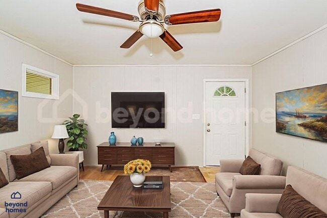 Photo - Cozy Comfort Meets Classic Charm in Killou...