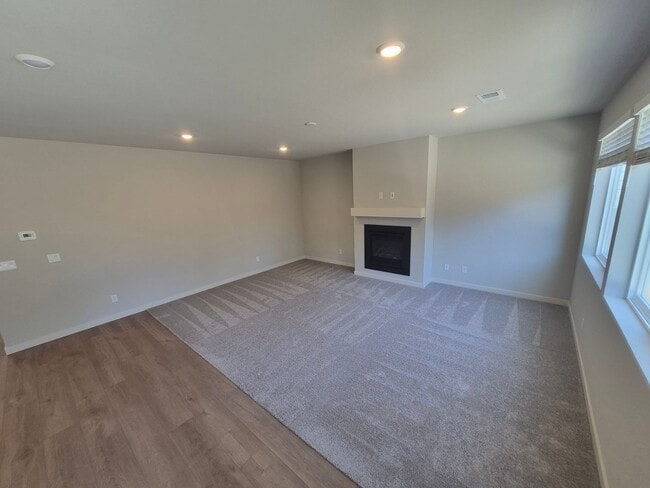 Photo - NEW - 4 BR/2.5 BA Plus office in Acadia Pointe