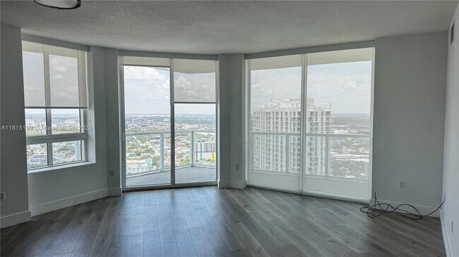 Photo - 1900 N Bayshore Dr Unidad 3818 Rental