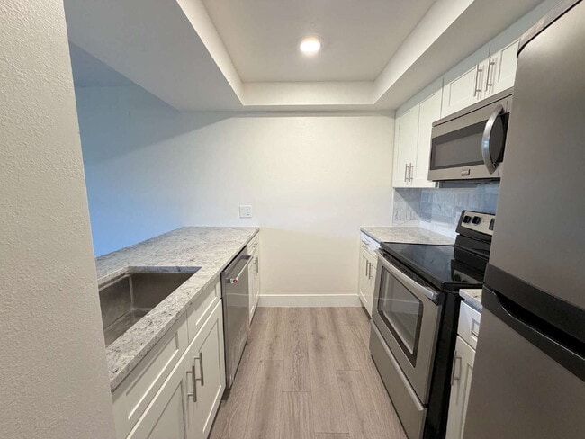 Photo - "Charming Clearwater Retreat: Cozy Studio Condo with Scenic Views at Cove Cay!" Unit 105