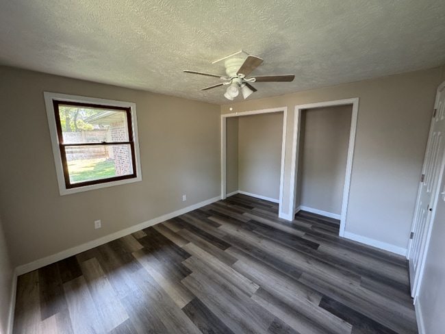 Photo - 1057 Delphi Ave