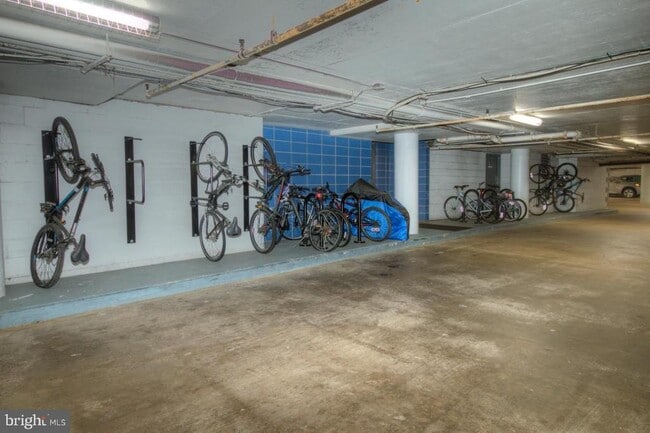 Building Photo - 301 S Reynolds St Unit 602 Rental