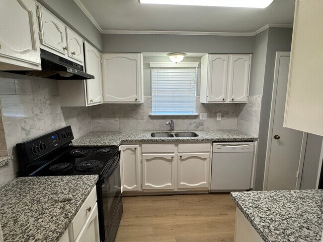 Photo - 7231 Daylight Ln