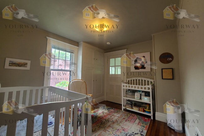 Photo - 1323 Genesee St