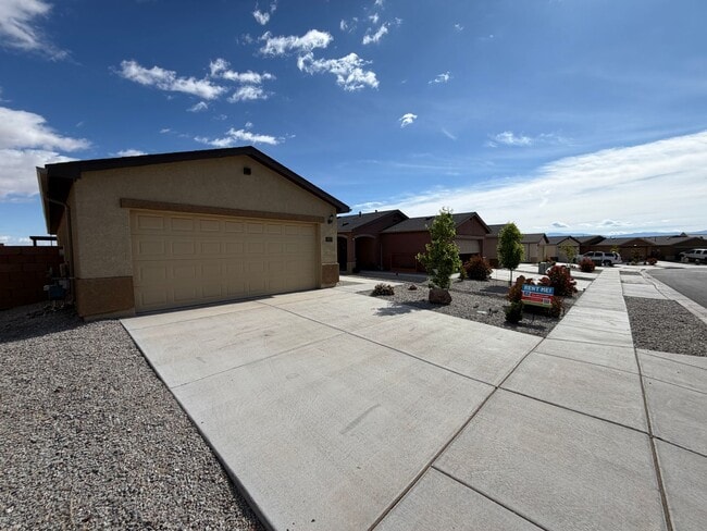 Photo - 3 Bedroom Single Story Home Available Near Huning Ranch Loop SW & Main St NW in Los Lunas!