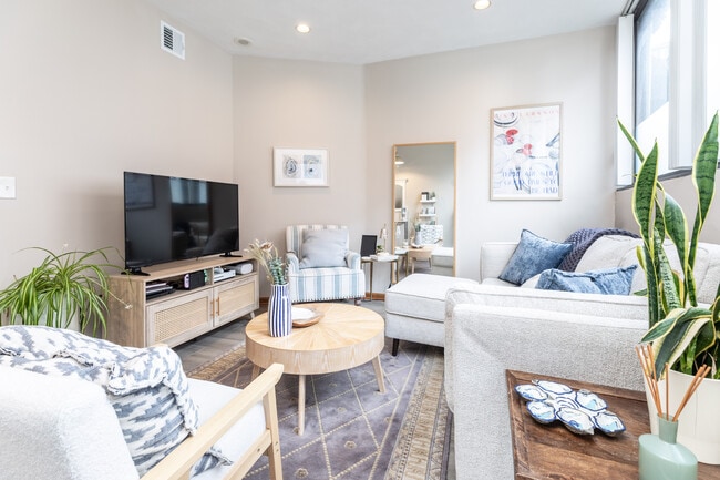 Building Photo - 265 North St Unit A