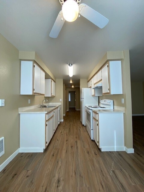 2 bedroom/1 bath 858sq ft