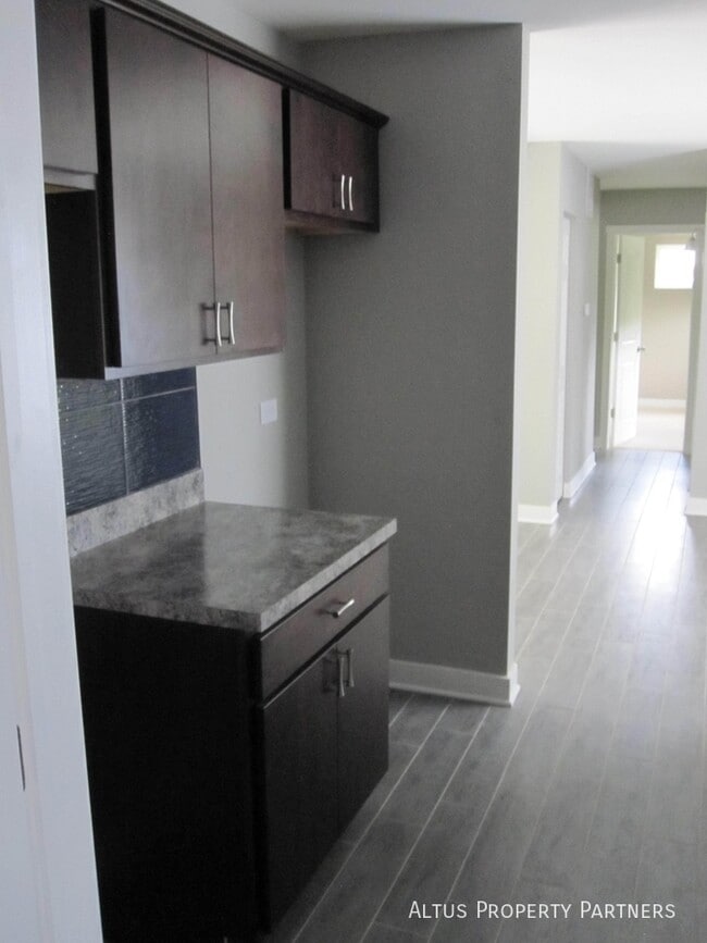 Photo - 16535 Spaulding Ave