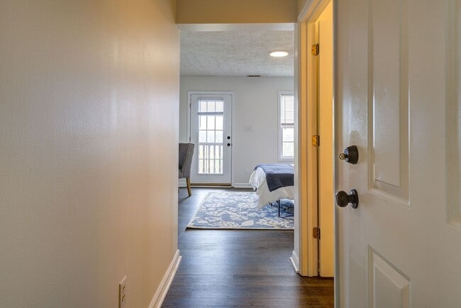 Photo - College Heights