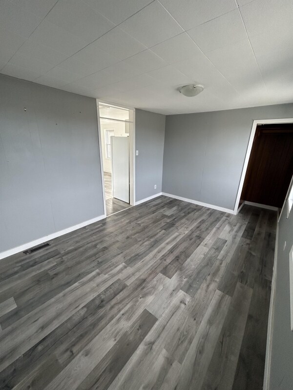 Photo - 294 Frood Rd Unit 2