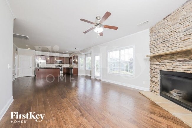 5810 Woodside Frst Trl