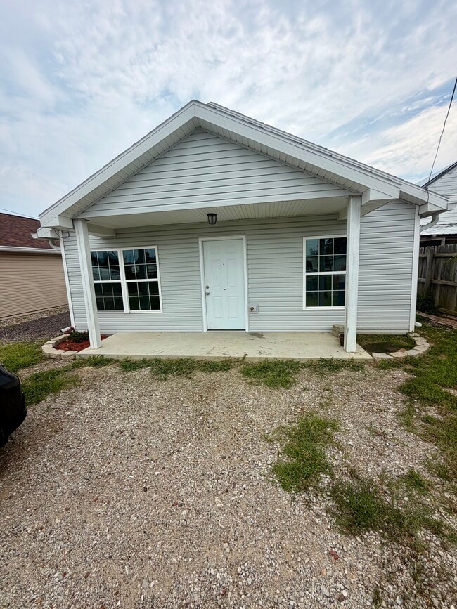 Building Photo - 1404 Oakley St