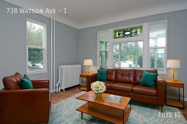 Building Photo - 738 Watson Ave Unit 1
