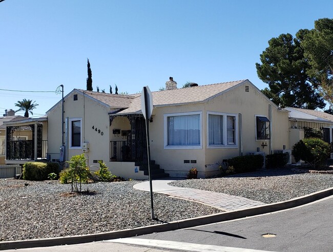 Building Photo - 3870 Unit 4490-C