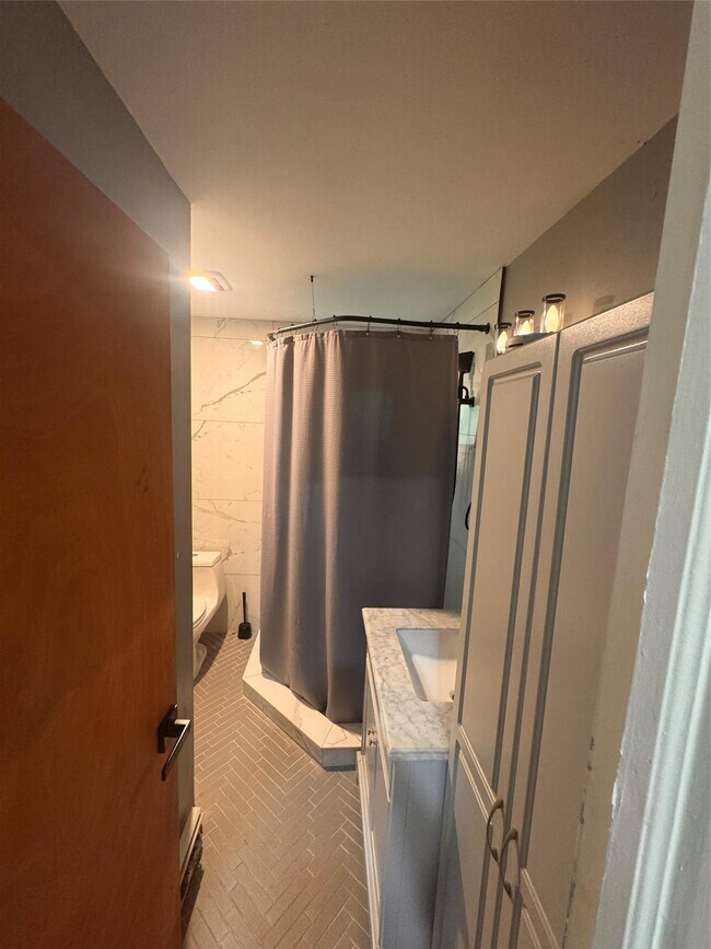 Photo - 239 Lake Ave