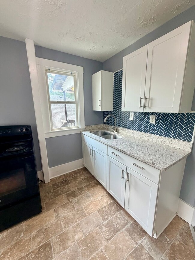 106 Alabama St Unit 3