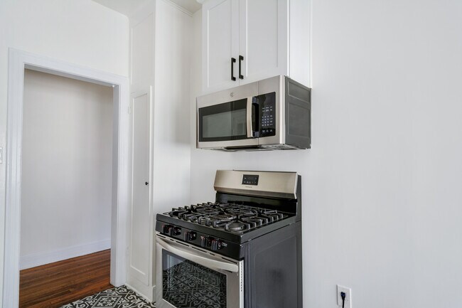 Photo - 2818 Ellendale Pl