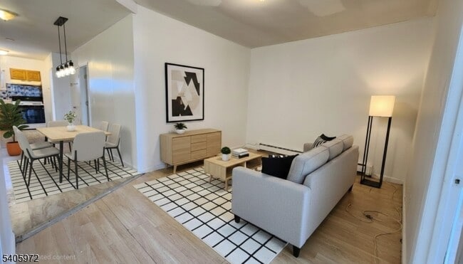 Building Photo - 239 S 8th St