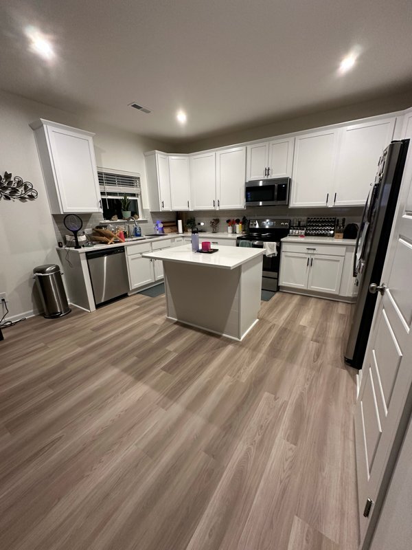 Photo - 423 Bassett Ln
