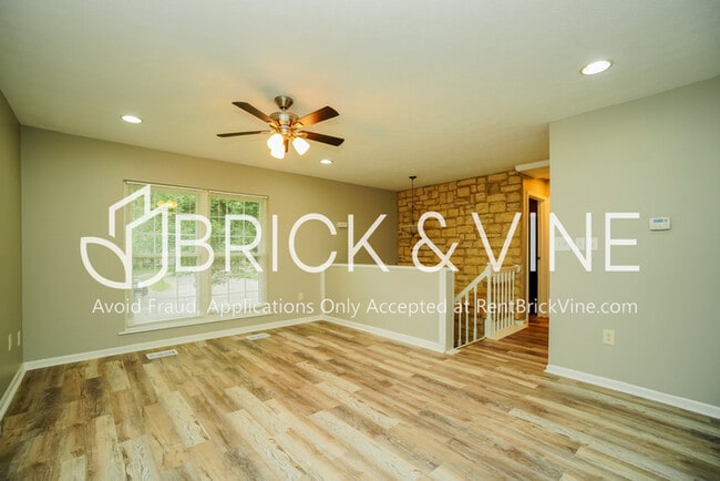 Photo - 170 Penick Ave