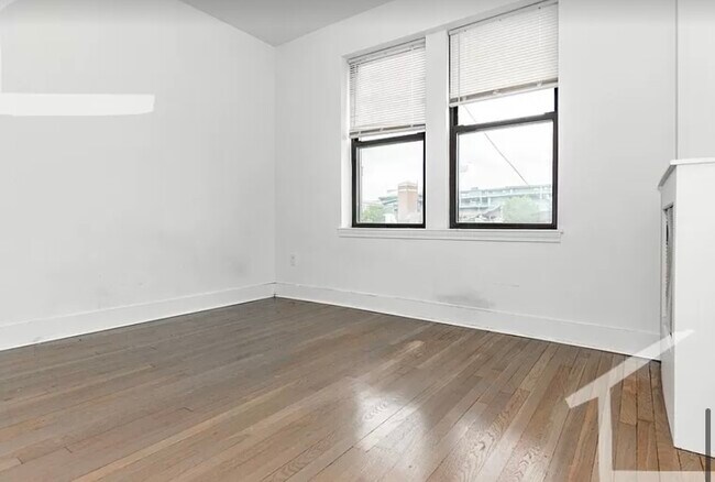 Photo - 11 Peterborough St Unit 2