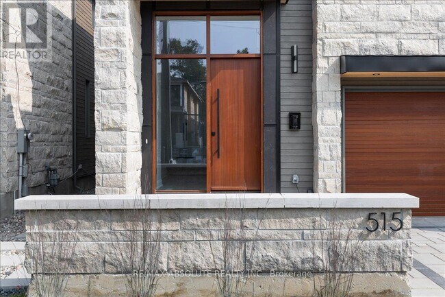 Photo - 515 Roosevelt Ave