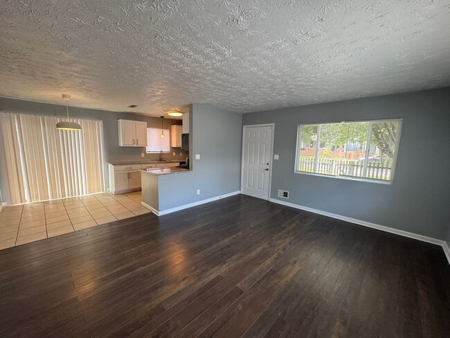 Photo - East Fountain Square 3 Bedrooms 1.5 Baths