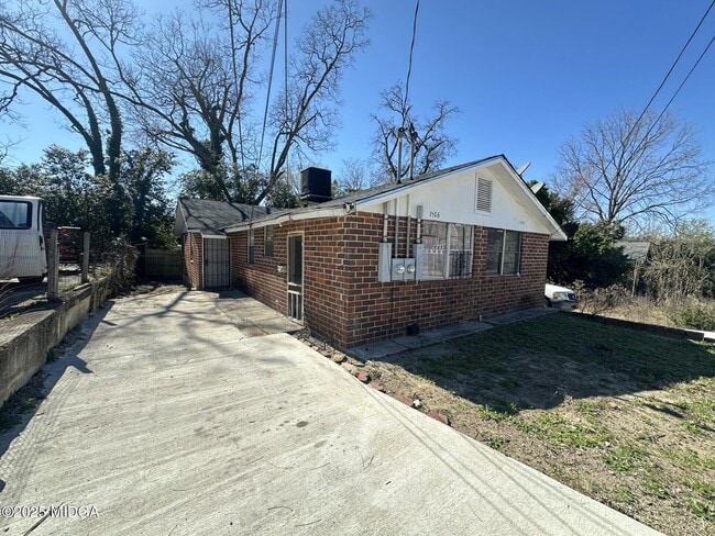 Photo - 1506 Walnut St Townhome