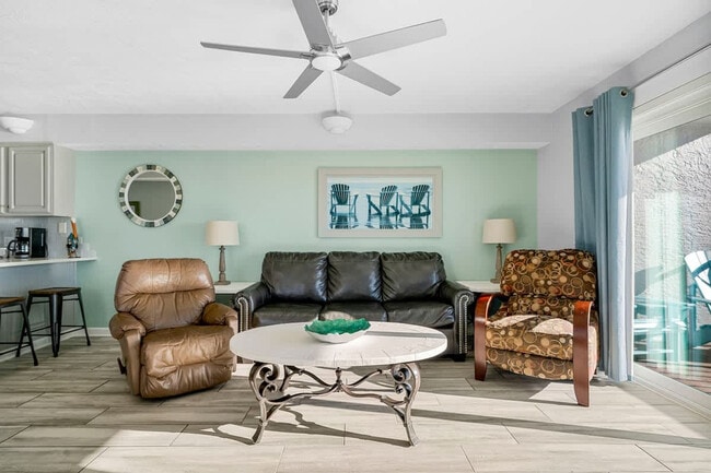 Photo - 8743 Thomas Dr Unidad SI FL11-ID1354996P