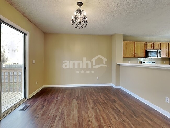 Photo - 505 Westminster Dr