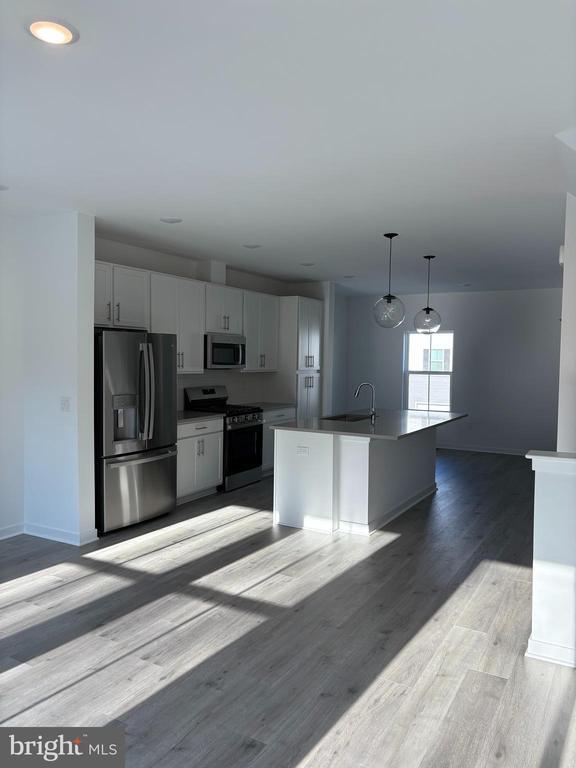 Photo - 55 Basswood St