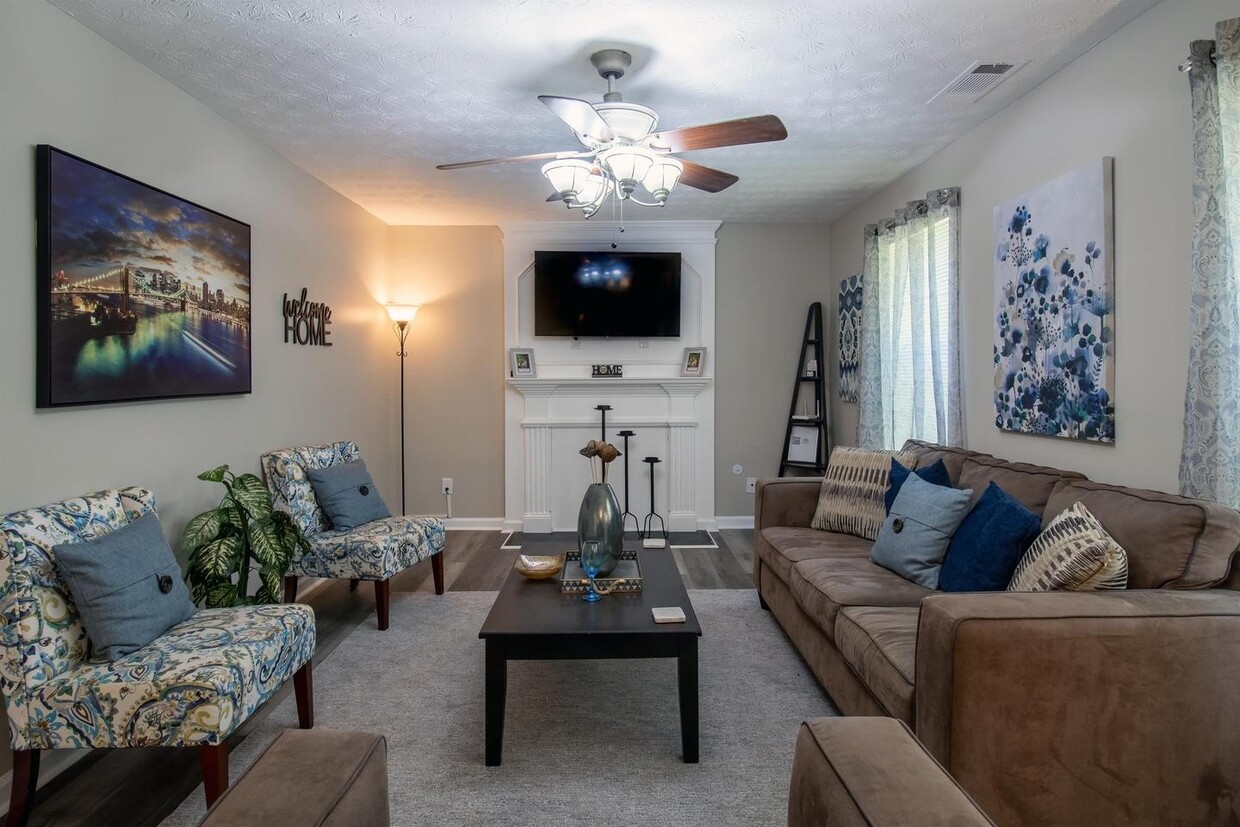 Photo - 2128 Silva Ct