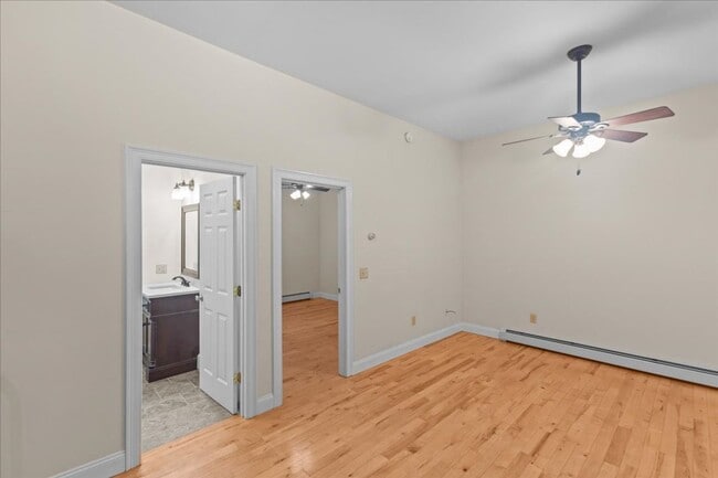 Photo - 51 N Champlain St Unidad Apt. 2 - Available Now