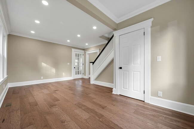 Photo - 25 Marinus St