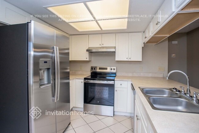 Photo - 916 Tarawood Ln
