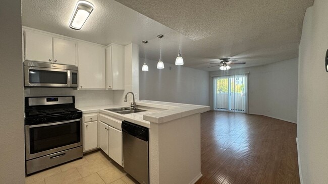 Photo - 5050 Klump Ave