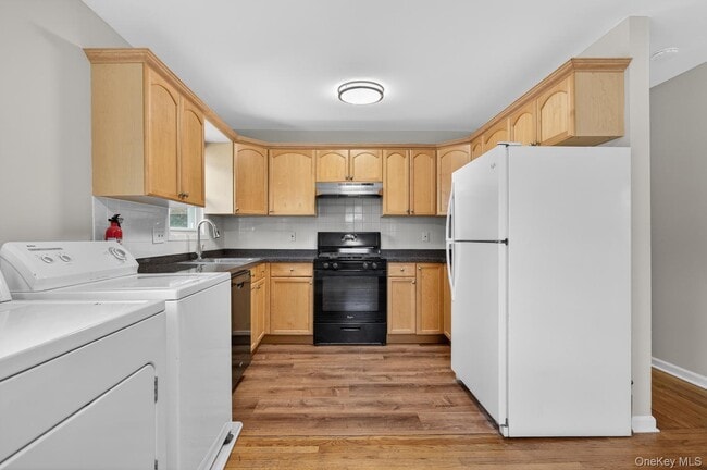 Photo - 68 Graywood Rd