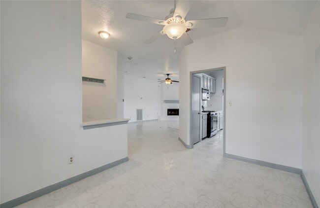 Photo - 2538 Knights Cir