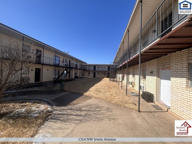 Photo - 1314 NW Irwin Ave