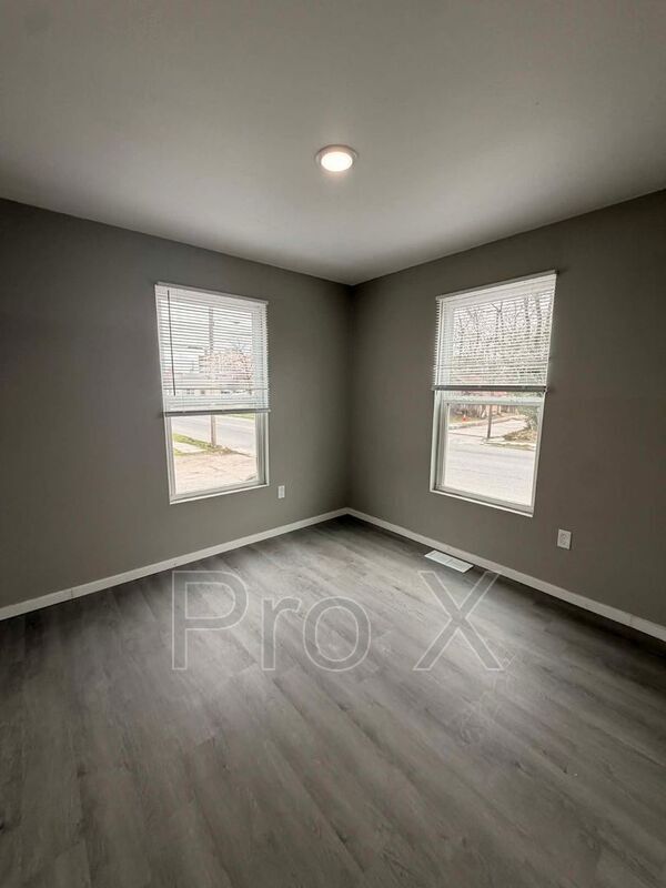 Photo - 117-121 S Byers Apartments Unit 121 S Byers 105